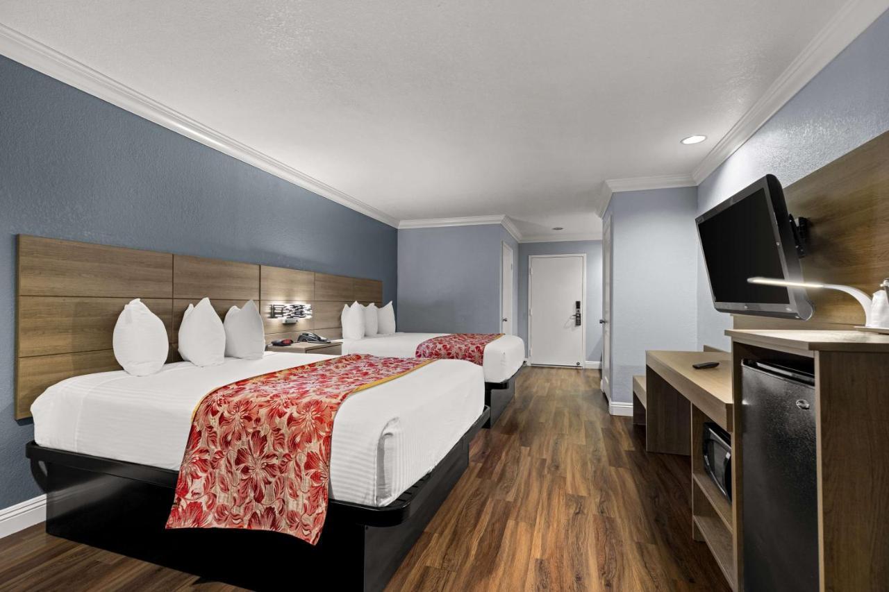 Best Western Moreno Hotel & Suites Moreno Valley Exterior photo