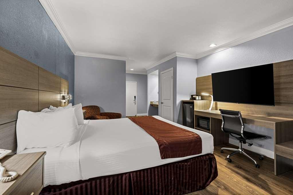 Best Western Moreno Hotel & Suites Moreno Valley Room photo